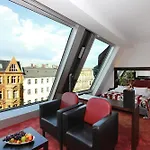 Hotel Arcotel Velvet